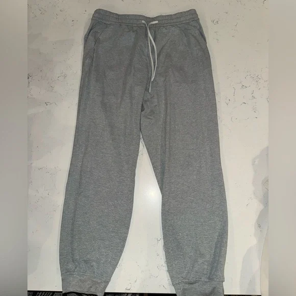 lululemon athletica Men's Heather Gray Joggers - Picture 1 of 2